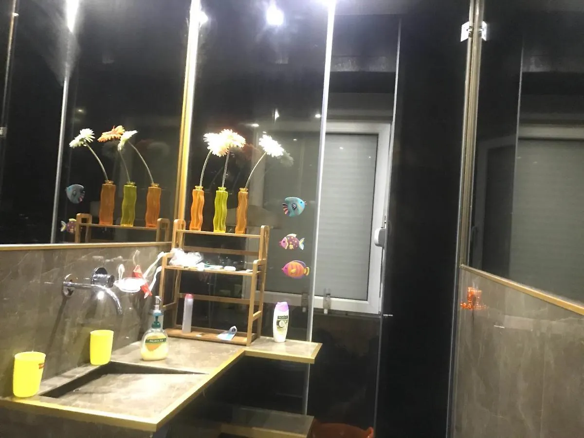 Sweet Apartment With Terrace In Central 리스본